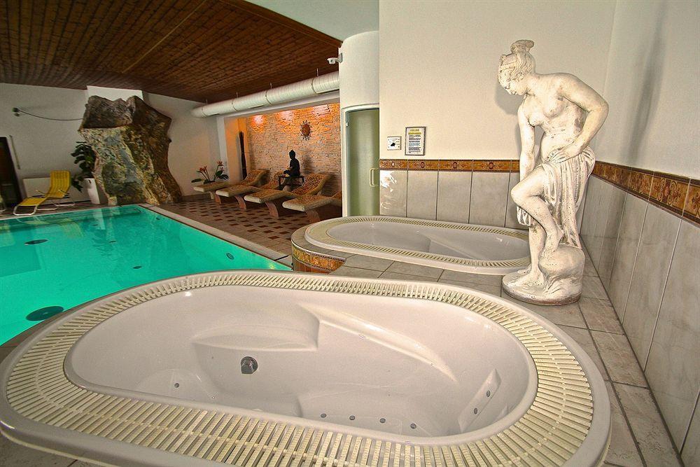 Alpenhotel Weiherbach Berchtesgaden Hallenbad Und Sauna Kültér fotó
